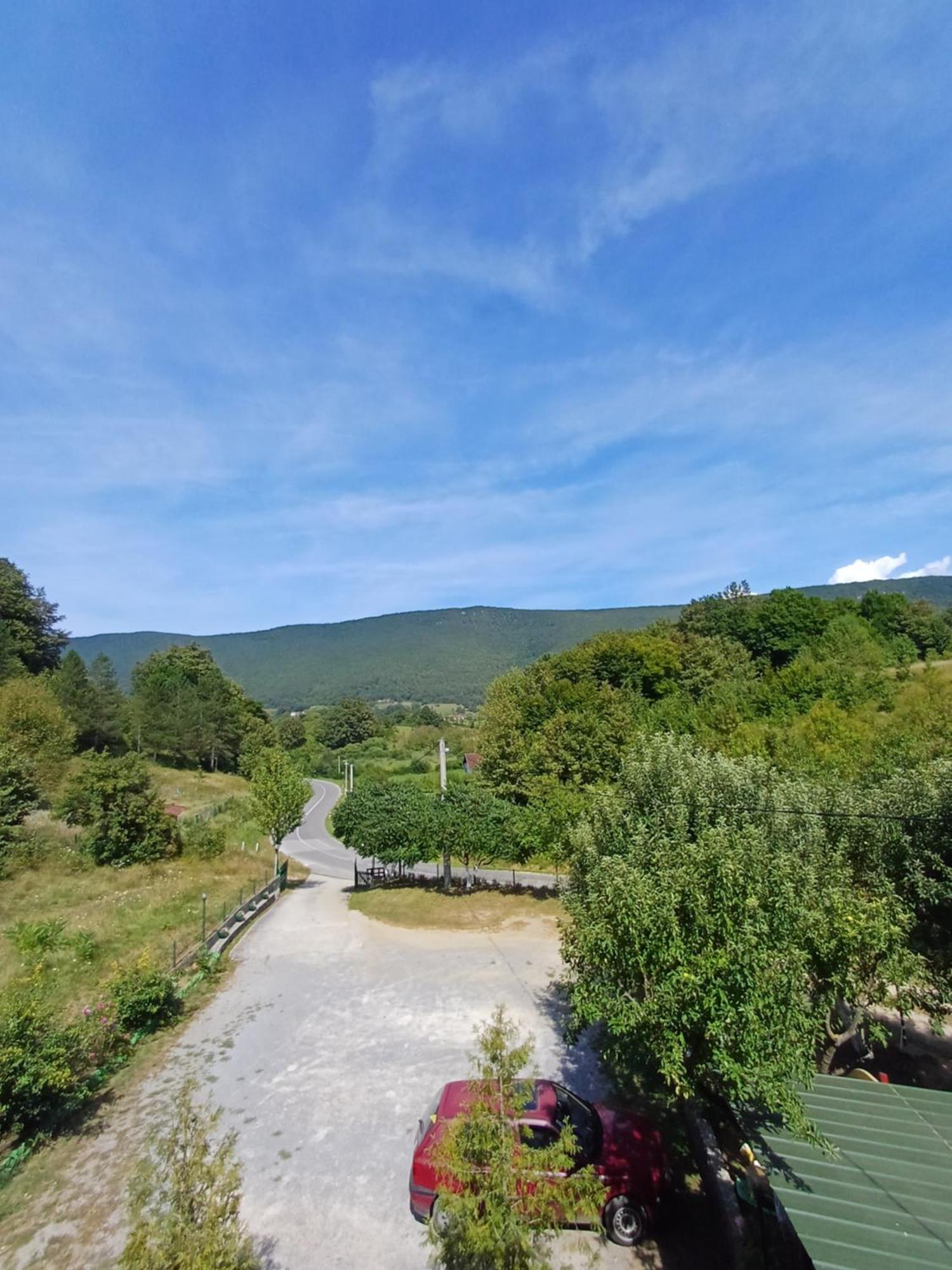 Apartman Denis Una Luzine Dış mekan fotoğraf