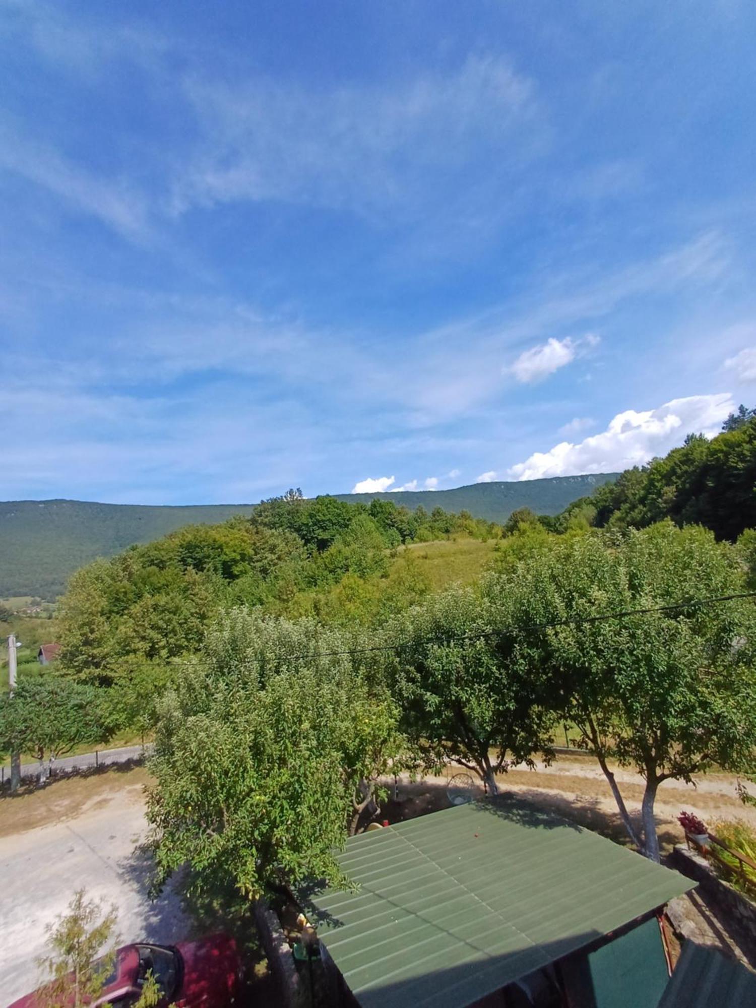 Apartman Denis Una Luzine Dış mekan fotoğraf