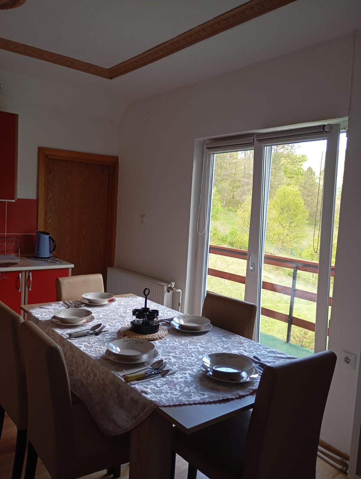 Apartman Denis Una Luzine Dış mekan fotoğraf