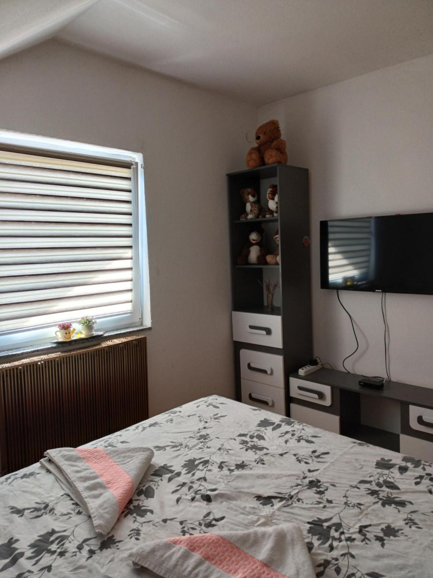 Apartman Denis Una Luzine Dış mekan fotoğraf