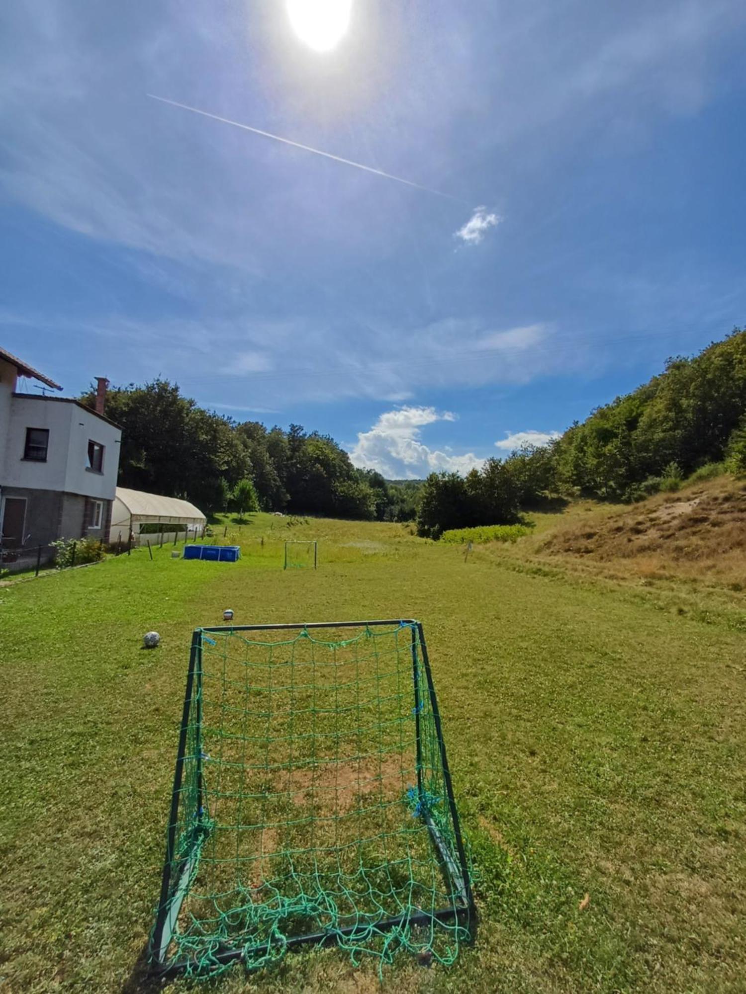 Apartman Denis Una Luzine Dış mekan fotoğraf