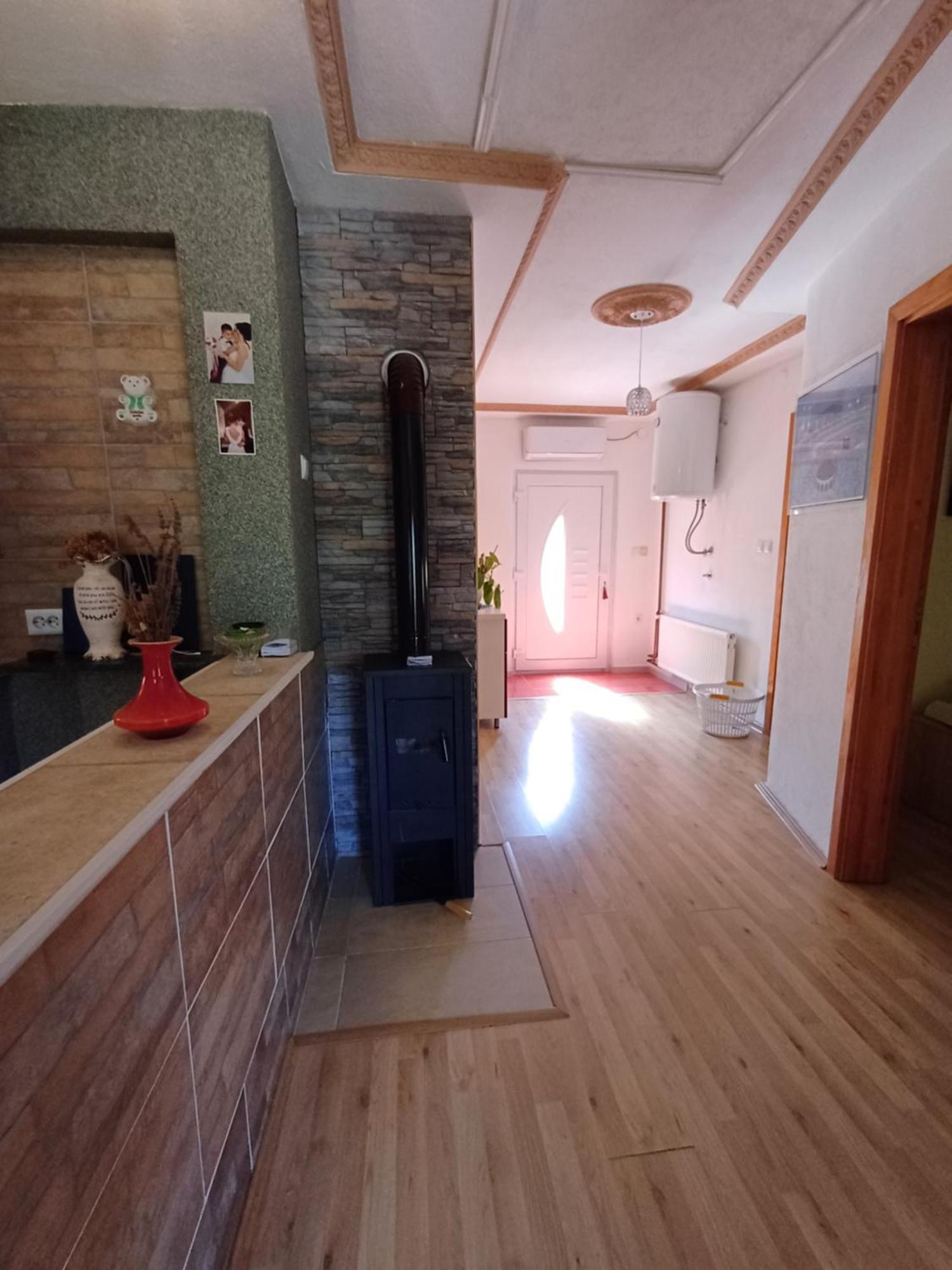 Apartman Denis Una Luzine Dış mekan fotoğraf