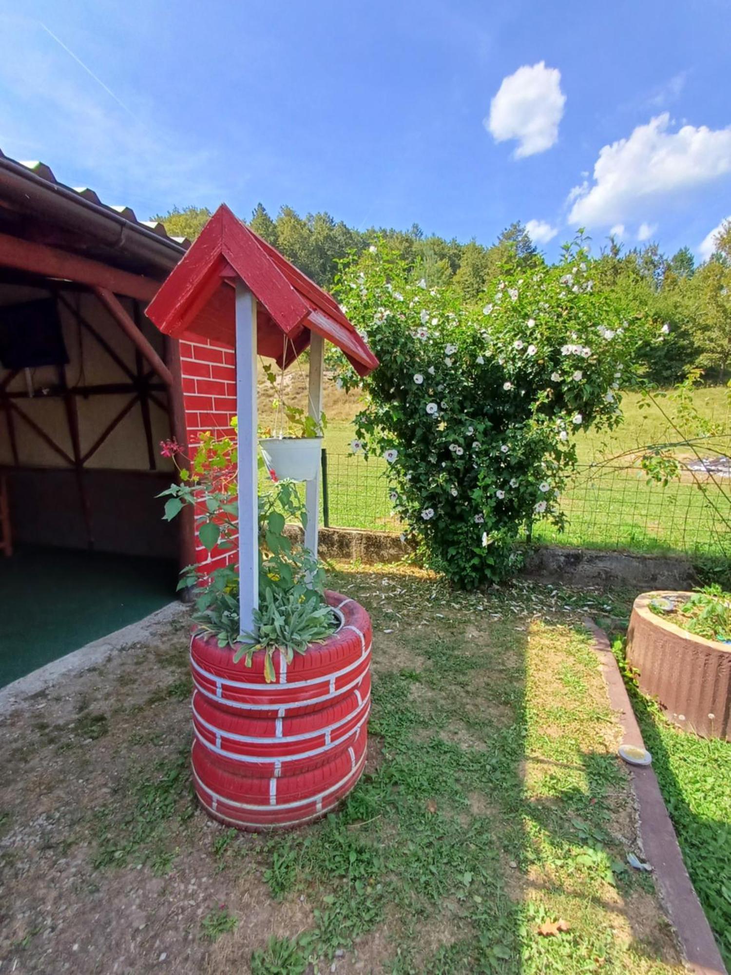 Apartman Denis Una Luzine Dış mekan fotoğraf