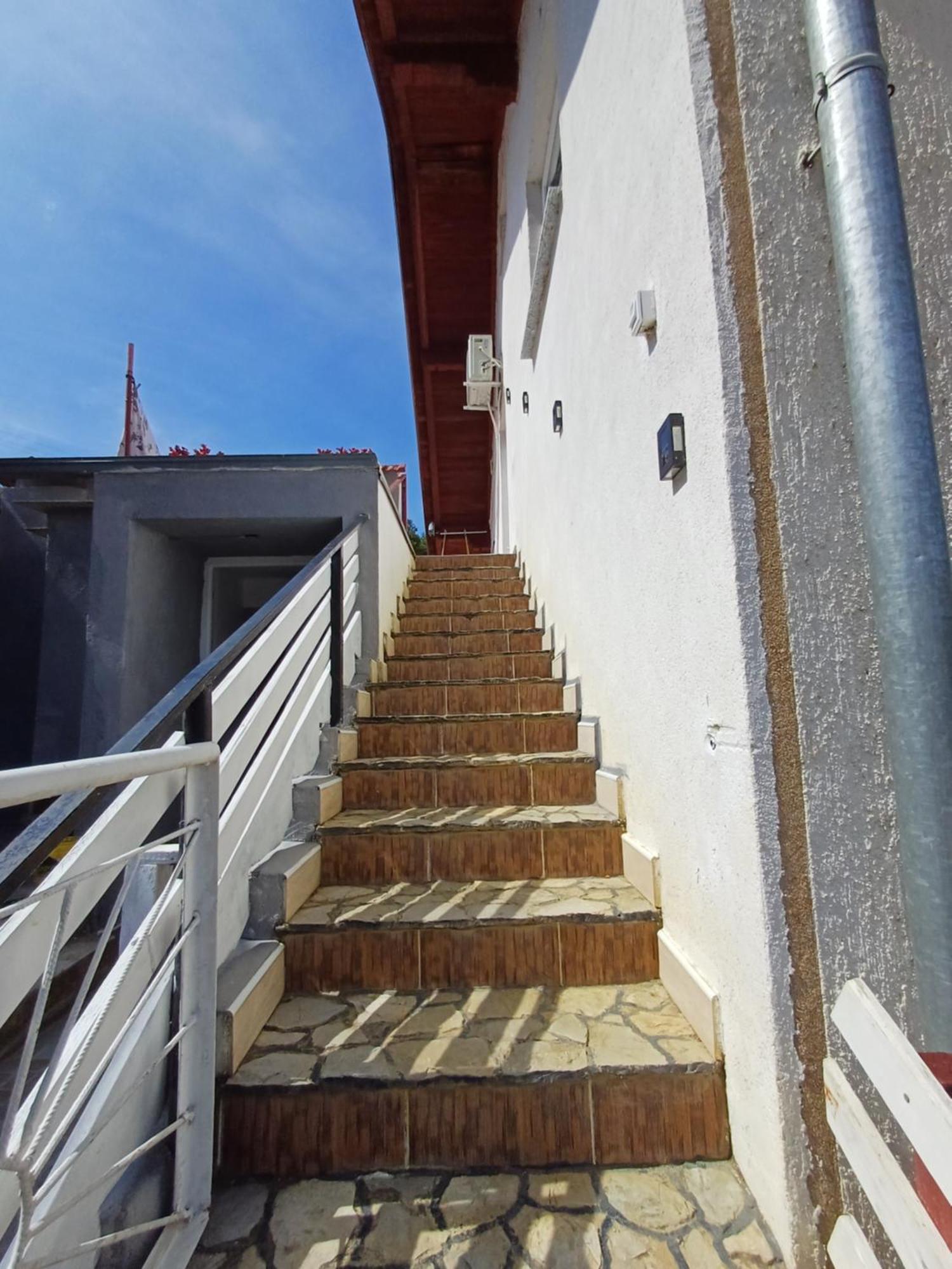 Apartman Denis Una Luzine Dış mekan fotoğraf