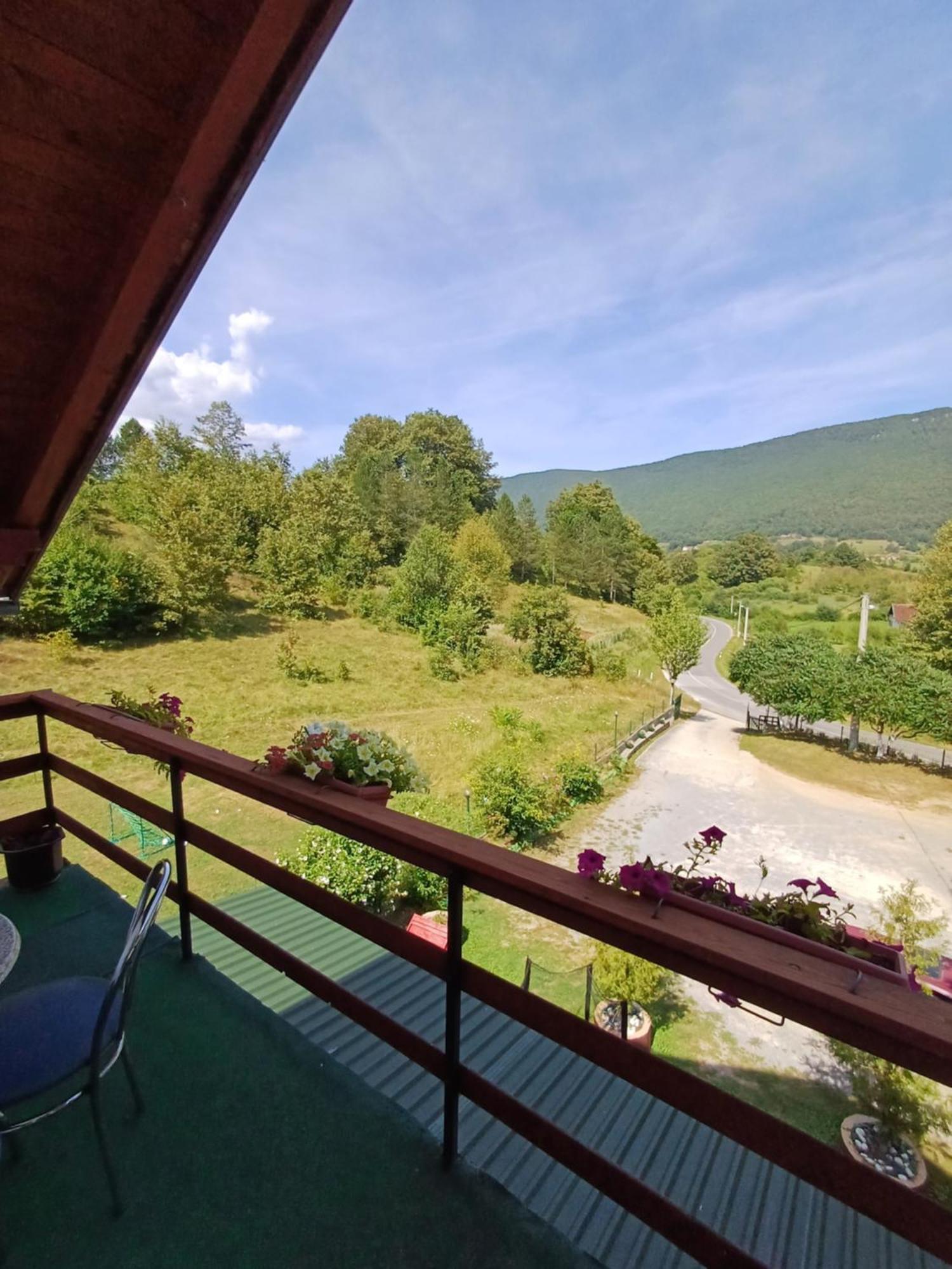 Apartman Denis Una Luzine Dış mekan fotoğraf