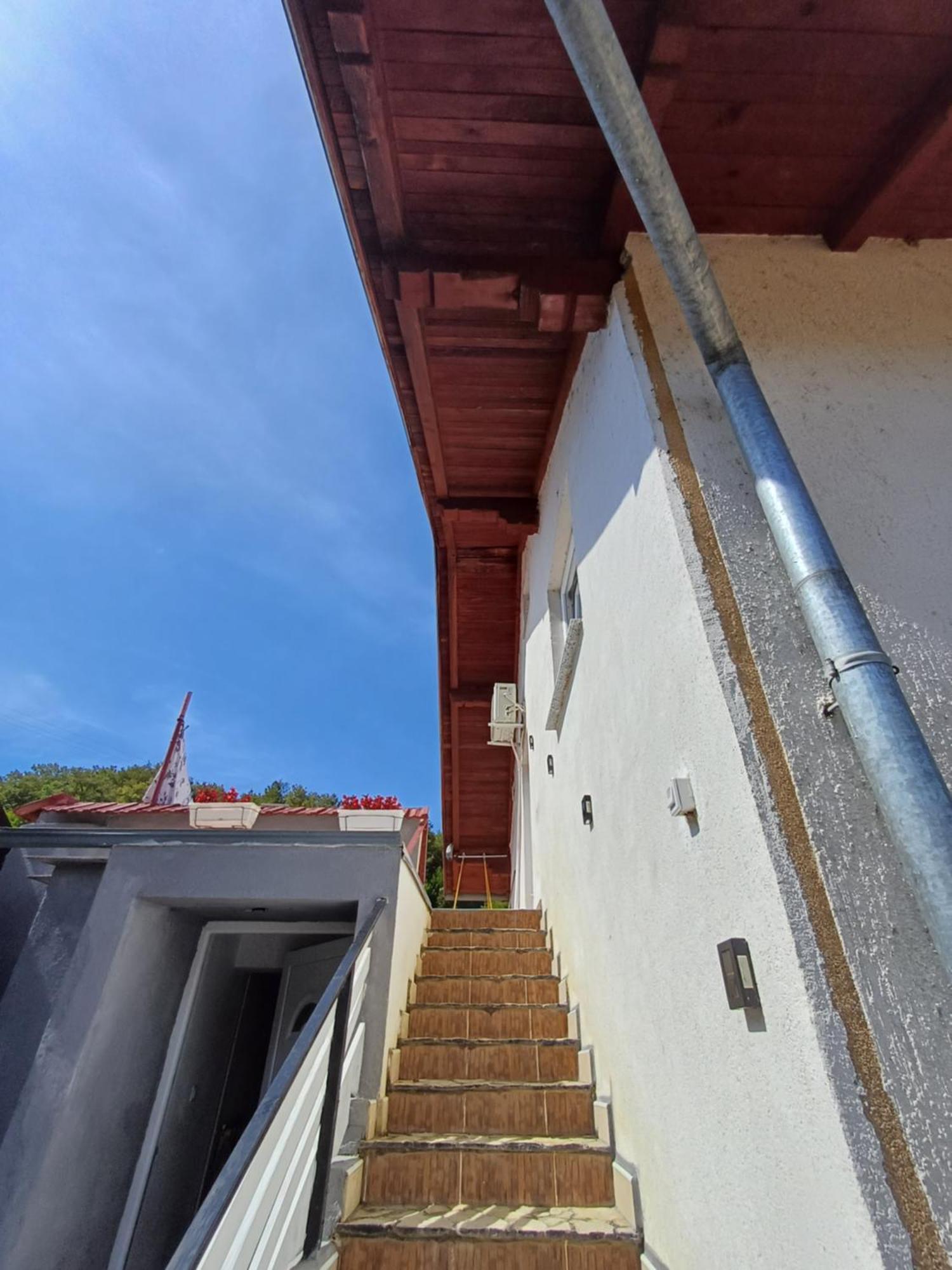 Apartman Denis Una Luzine Dış mekan fotoğraf