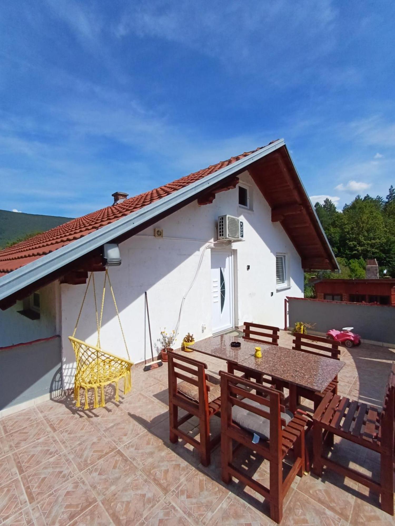 Apartman Denis Una Luzine Dış mekan fotoğraf