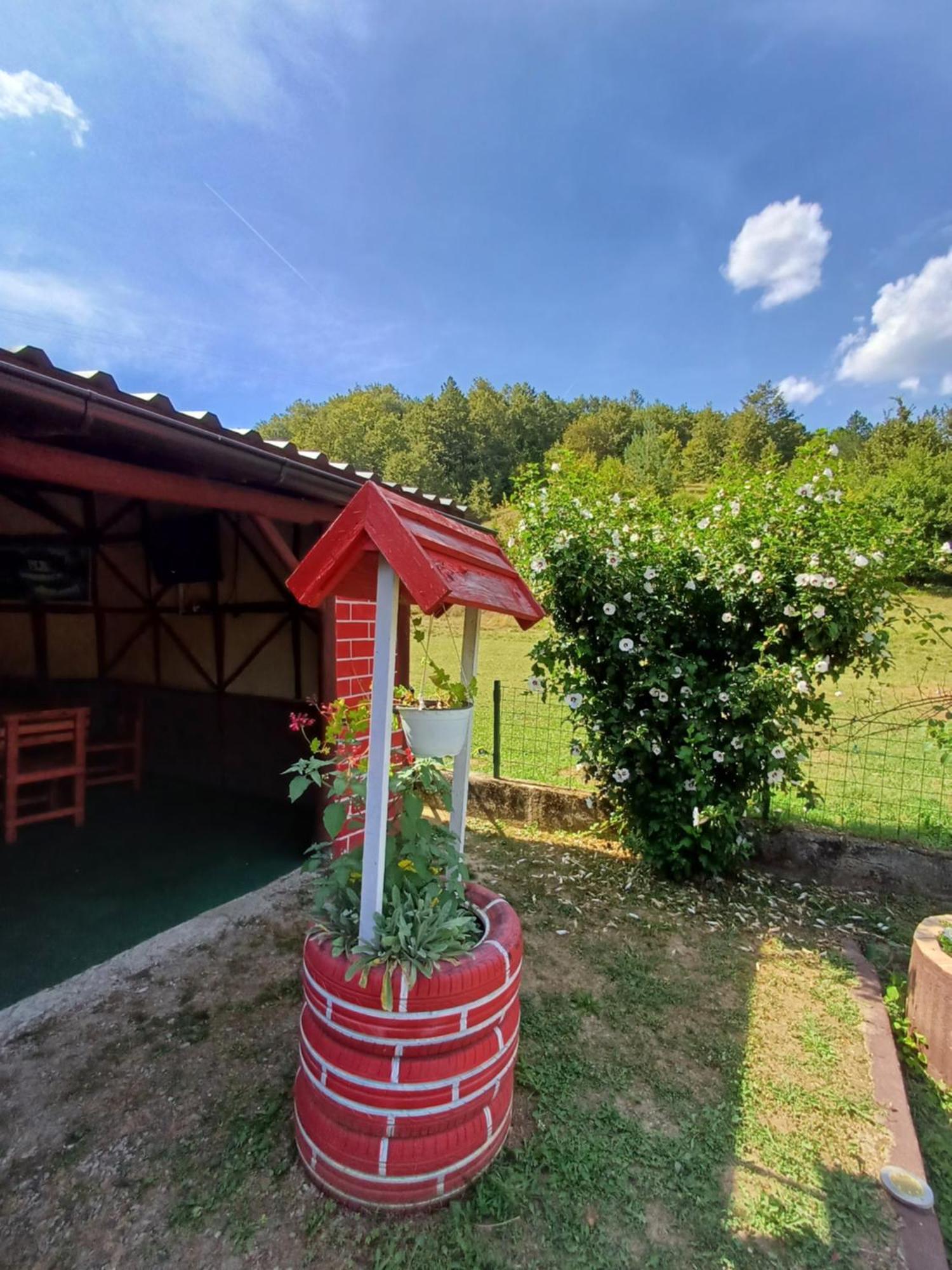 Apartman Denis Una Luzine Dış mekan fotoğraf