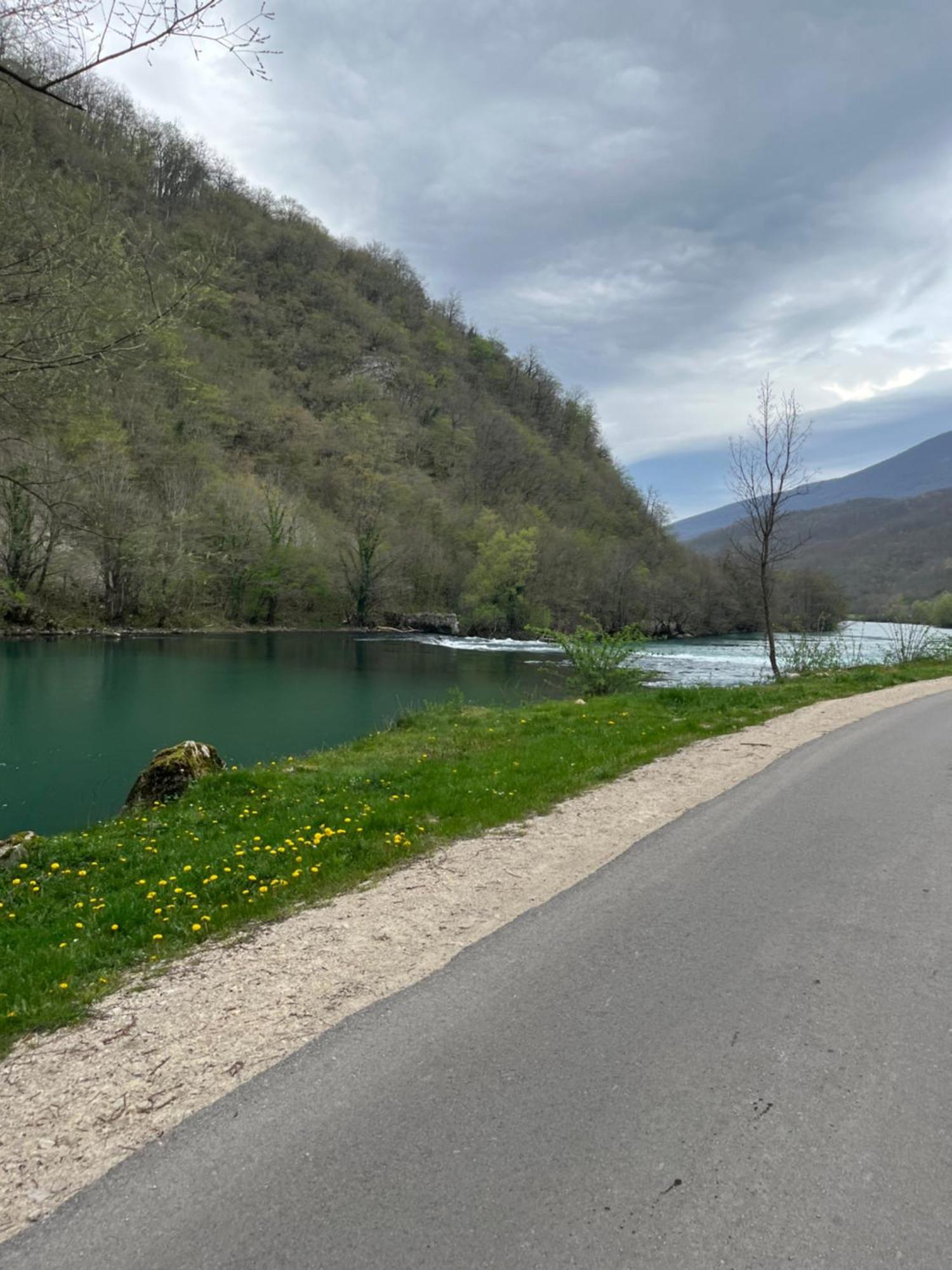 Apartman Denis Una Luzine Dış mekan fotoğraf
